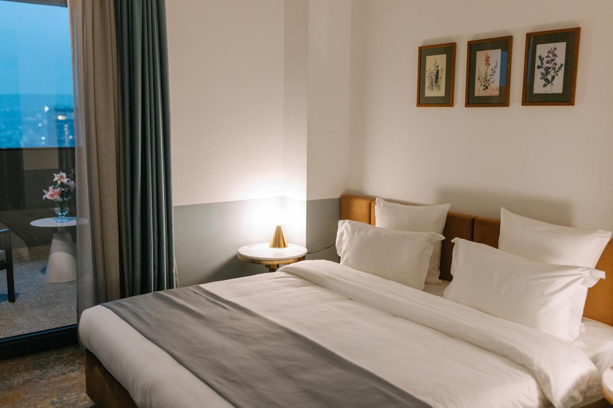 Castor & Pollux Hotel 第比利斯 外观 照片